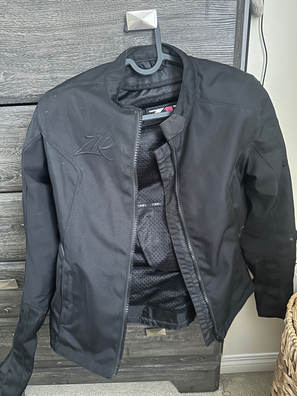 Zephyr Black Lightweight Women's Shirt Jacket